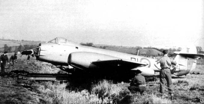 Иллюстрация к книге — Gloster Meteor [pic_26.jpg]