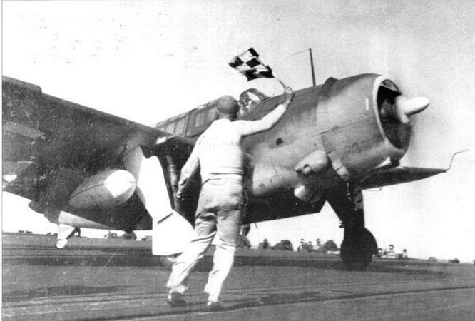 Иллюстрация к книге — SB2C Helldiver [pic_16.jpg]