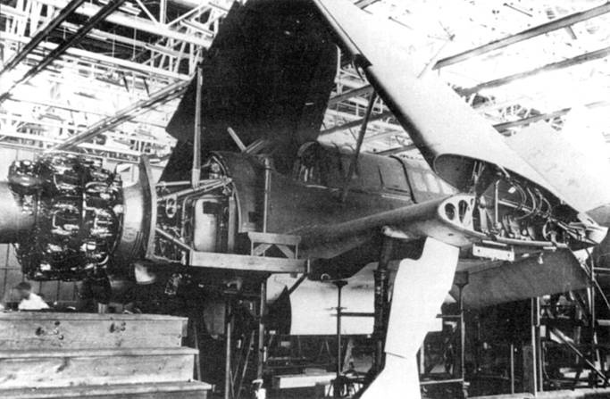 Иллюстрация к книге — SB2C Helldiver [pic_187.jpg]