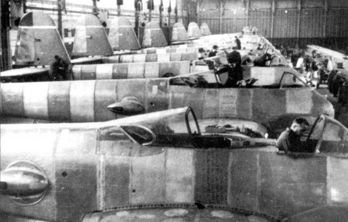 Иллюстрация к книге — Messershmitt Me 210/410 [pic_105.jpg]