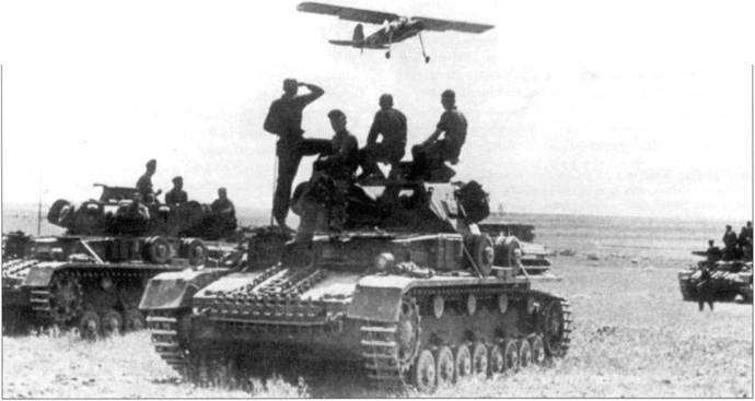 Иллюстрация к книге — Fieseler Storch [pic_32.jpg]