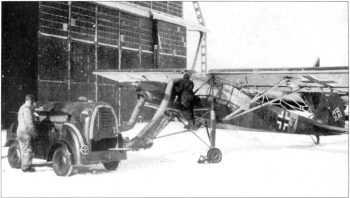 Иллюстрация к книге — Fieseler Storch [pic_39.jpg]