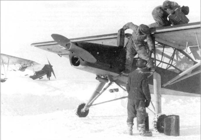 Иллюстрация к книге — Fieseler Storch [pic_56.jpg]
