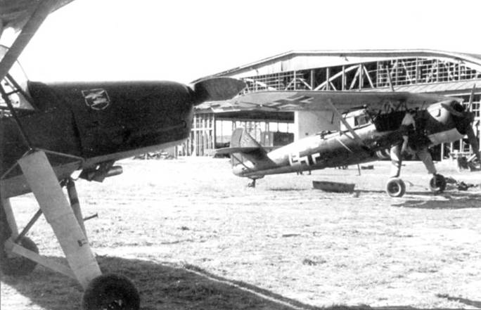 Иллюстрация к книге — Fieseler Storch [pic_57.jpg]