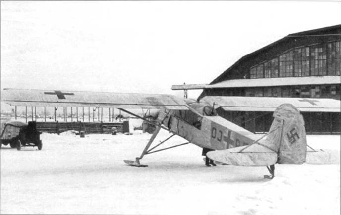Иллюстрация к книге — Fieseler Storch [pic_61.jpg]