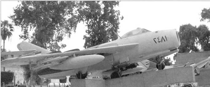 Иллюстрация к книге — МиГ-17 [pic_111.jpg]