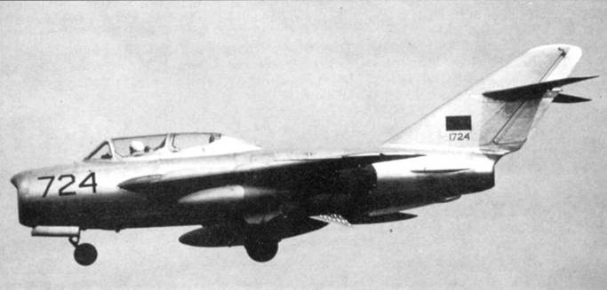 Иллюстрация к книге — МиГ-17 [pic_146.jpg]