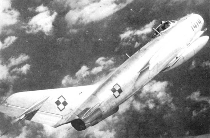 Иллюстрация к книге — МиГ-17 [pic_150.jpg]