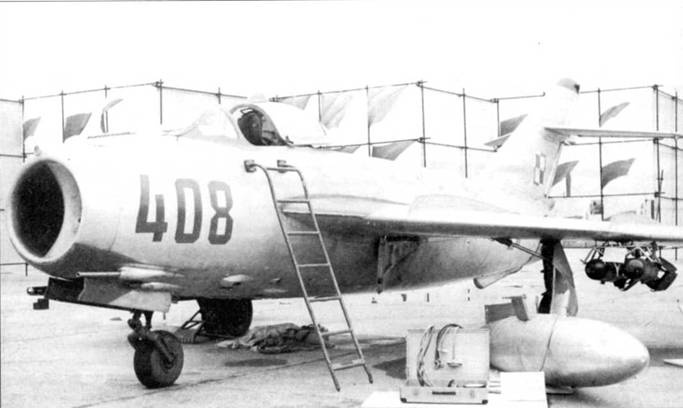 Иллюстрация к книге — МиГ-17 [pic_153.jpg]