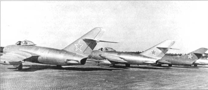 Иллюстрация к книге — МиГ-17 [pic_18.jpg]