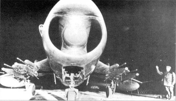 Иллюстрация к книге — МиГ-17 [pic_187.jpg]