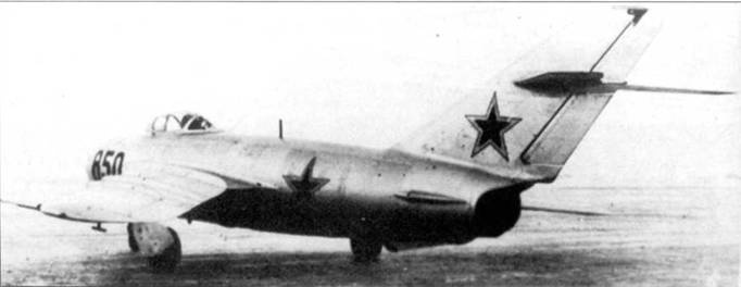 Иллюстрация к книге — МиГ-17 [pic_43.jpg]