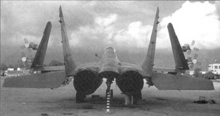 Иллюстрация к книге — МиГ-29 [pic_165.jpg]