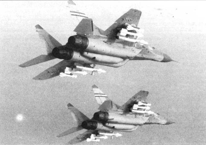 Иллюстрация к книге — МиГ-29 [pic_189.jpg]