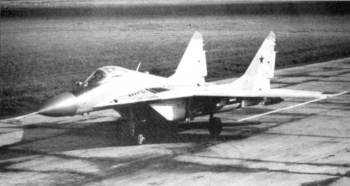 Иллюстрация к книге — МиГ-29 [pic_56.jpg]