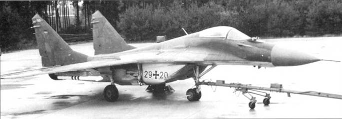 Иллюстрация к книге — МиГ-29 [pic_68.jpg]