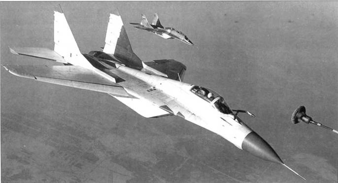 Иллюстрация к книге — МиГ-29 [pic_79.jpg]