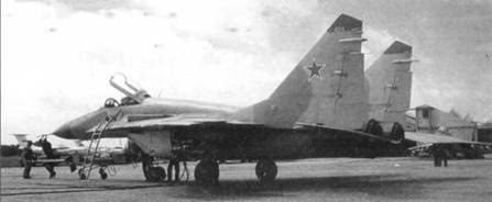 Иллюстрация к книге — МиГ-29 [pic_89.jpg]