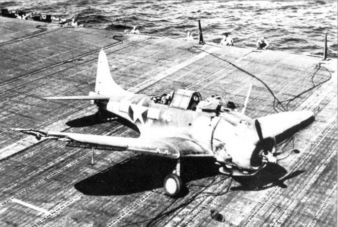 Иллюстрация к книге — SBD «Dauntless» [pic_161.jpg]