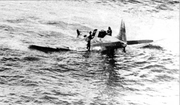 Иллюстрация к книге — SBD «Dauntless» [pic_166.jpg]