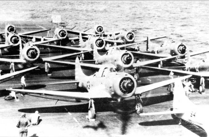 Иллюстрация к книге — SBD «Dauntless» [pic_47.jpg]