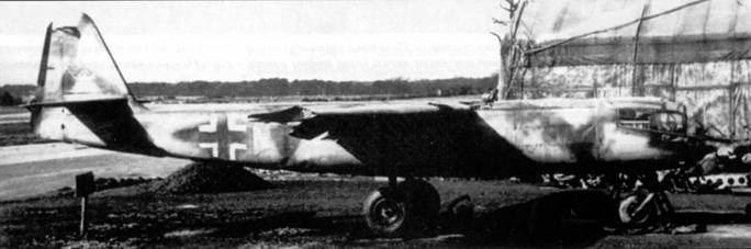 Иллюстрация к книге — Ar 234 «Blitz» [pic_170.jpg]