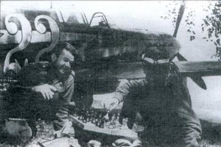 Иллюстрация к книге — Советские асы пилоты истребителей Як [pic_142.jpg]