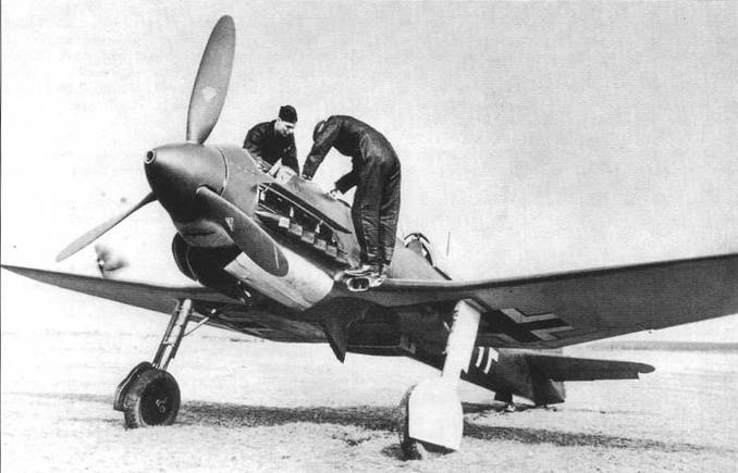 Иллюстрация к книге — Heinkel Не 100 [pic_5.jpg]