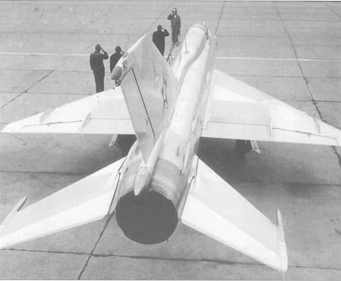 Иллюстрация к книге — МиГ-21. Особенности модификаций и детали конструкции. Часть 1 [pic_119.jpg]