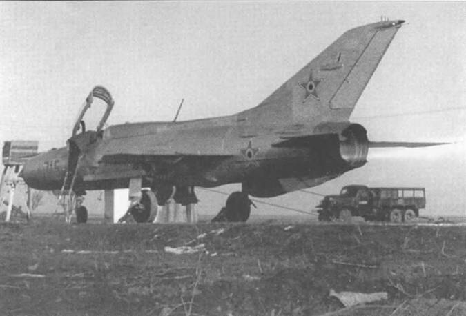 Иллюстрация к книге — МиГ-21. Особенности модификаций и детали конструкции. Часть 1 [pic_83.jpg]