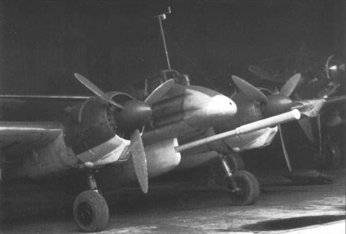 Иллюстрация к книге — Hs 129. Особенности модификаций и детали конструкции [pic_135.jpg]