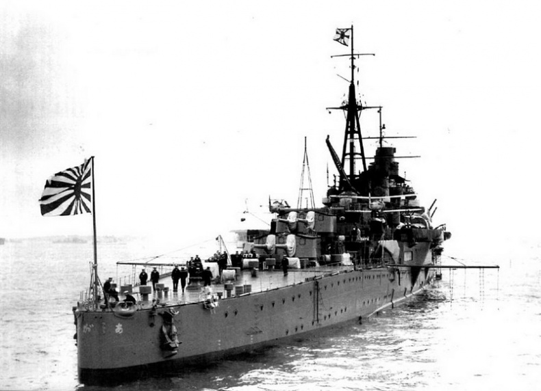 Иллюстрация к книге — Японские тяжелые крейсера типа «Миоко» [pic_57.jpg]