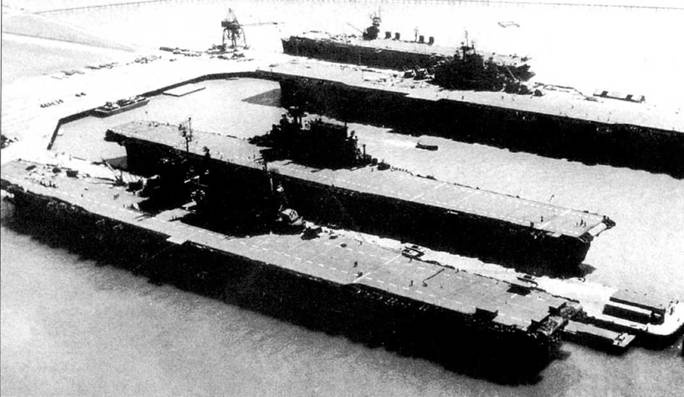Иллюстрация к книге — Авианосцы США «Essex» [pic_103.jpg]