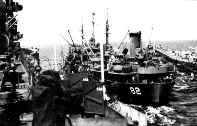 Иллюстрация к книге — Авианосцы США «Essex» [pic_51.jpg]