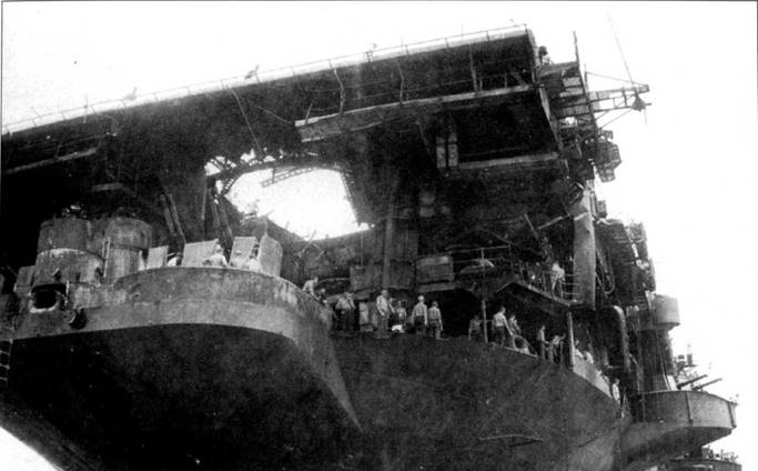 Иллюстрация к книге — Авианосцы США «Essex» [pic_92.jpg]