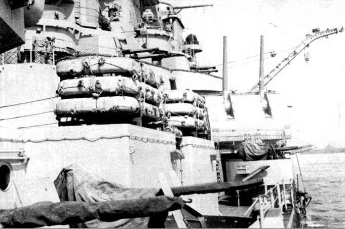 Иллюстрация к книге — Тяжелые крейсера США. Часть 2 [pic_105.jpg]