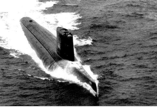 Иллюстрация к книге — Атомные субмарины США [pic_46.jpg]