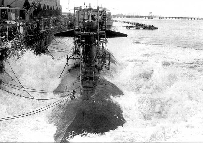 Иллюстрация к книге — Атомные субмарины США [pic_70.jpg]