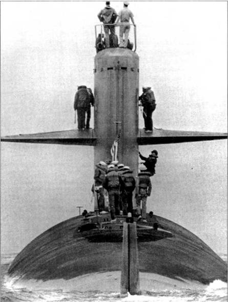 Иллюстрация к книге — Атомные субмарины США [pic_91.jpg]