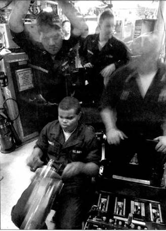 Иллюстрация к книге — Субмарины США «OHIO» [pic_124.jpg]