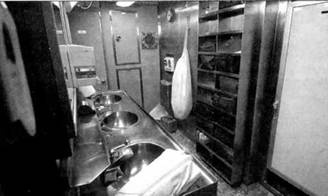 Иллюстрация к книге — Субмарины США «OHIO» [pic_155.jpg]