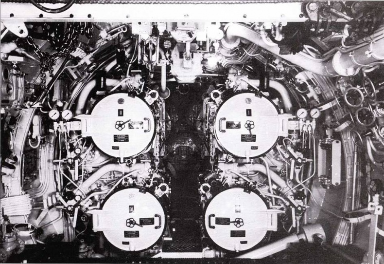 Иллюстрация к книге — Германские субмарины Тип IXC крупным планом [pic_45.jpg]