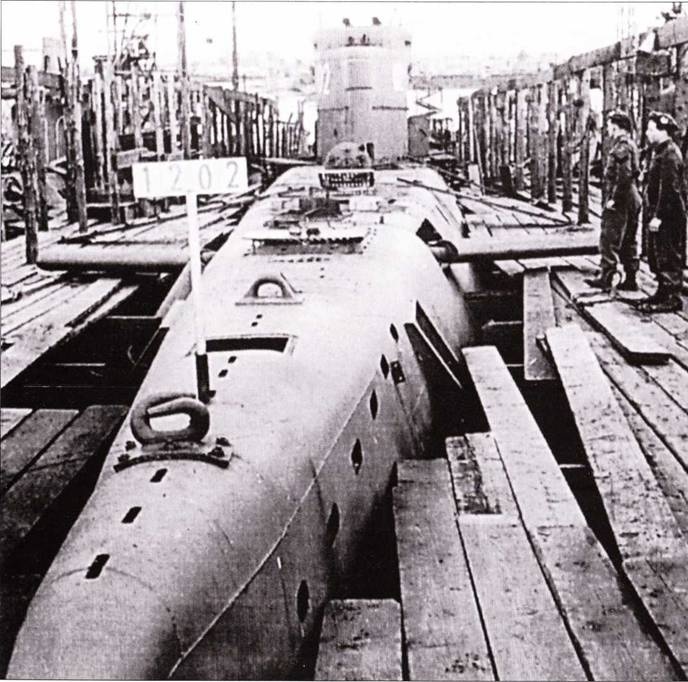 Иллюстрация к книге — Германские субмарины Тип XXI Крупным планом [pic_40.jpg]