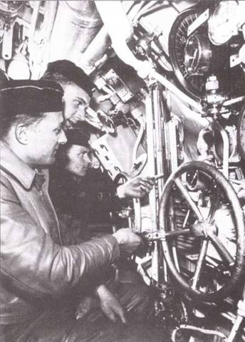 Иллюстрация к книге — Германские субмарины Тип XXIII крупным планом [pic_141.jpg]