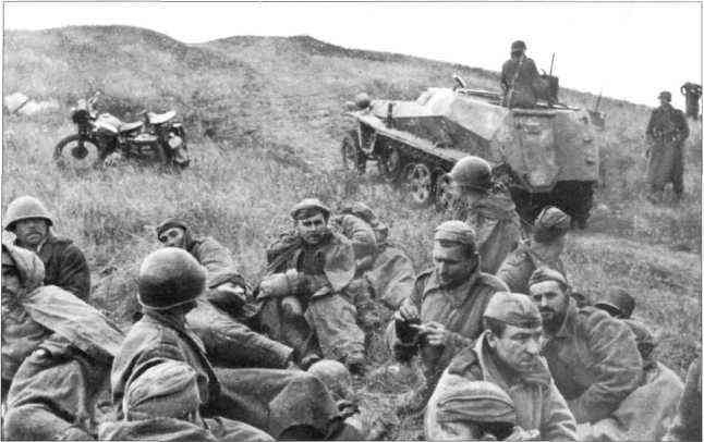 Иллюстрация к книге — Танки вермахта на Восточном фронте [i_129.jpg]