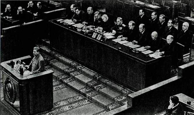 Иллюстрация к книге — Маленков. Третий вождь Страны Советов [i_008.jpg]