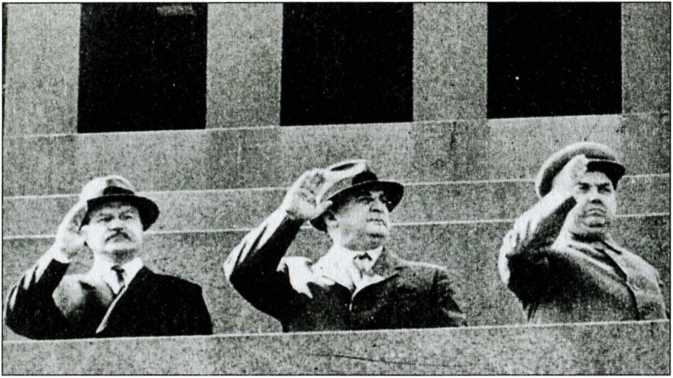 Иллюстрация к книге — Маленков. Третий вождь Страны Советов [i_012.jpg]