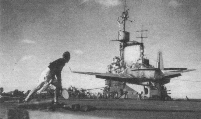 Иллюстрация к книге — Авианосцы мира 1939-1945 (Великобритания, США, СССР) [img_30.jpg]