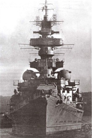 Иллюстрация к книге — Принцы Кригсмарине. Тяжелые крейсера Третьего Рейха [_5050.jpg]