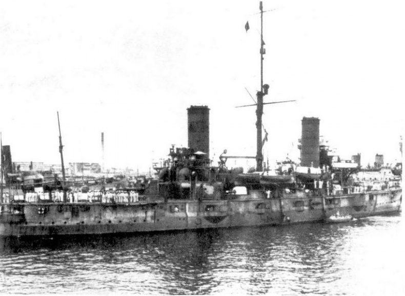 Иллюстрация к книге — Броненосные крейсера типа «Гарибальди» [pic_42.jpg]